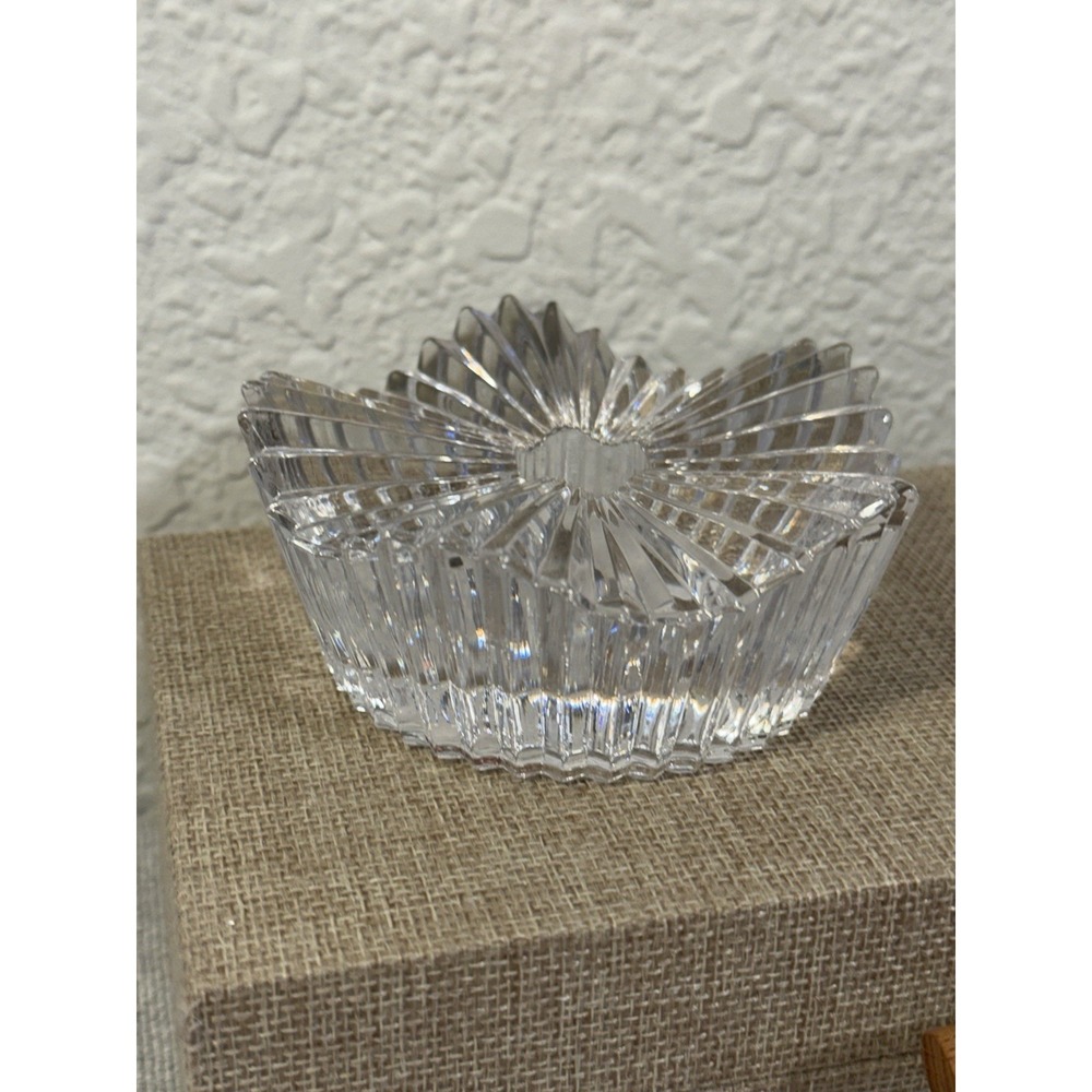 1-MOTION Mikasa Taper Candleholder Clear Glass Heavy With Vertical Ridges - Picture 2 of 7
